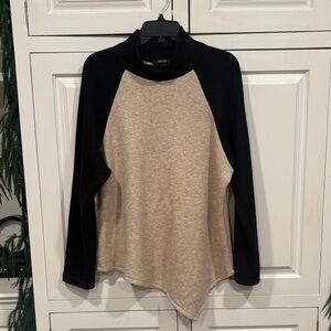 Karen Kane Black and Cream Mock Neck Knit Top